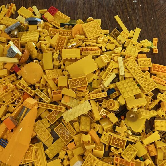 Lego Lot 2+ Pounds Yellow Parts Pieces Plates Bricks Minecraft City Star Wars - Picture 10 of 16